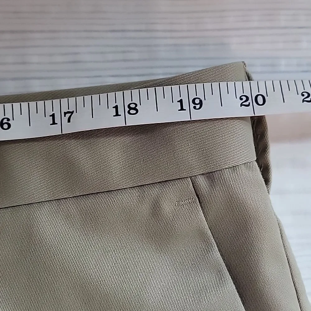 Dockers D3 classic fit tan chinos straight leg flat panel front Men's Size 40X29